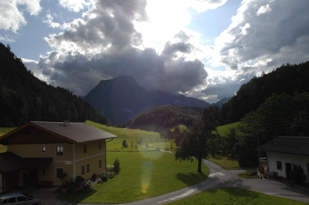 Bed and Breakfast Hinterkellaubauer à Kuchl Extérieur photo