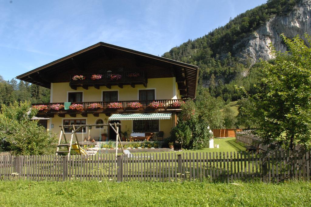 Bed and Breakfast Hinterkellaubauer à Kuchl Extérieur photo